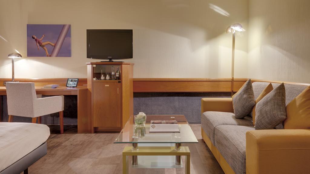 Hotel Western